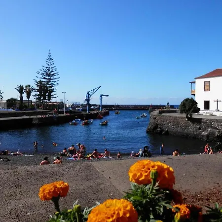 Cozy Harbour View In Lägenhet